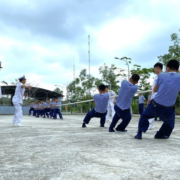 Cán bộ, chiến sĩ Vùng 5 Hải quân vui xuân đón Tết, sẵn sàng chiến đấu