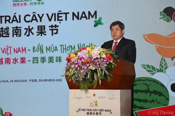 Rede des stellvertretenden Ministers für Landwirtschaft und ländliche Entwicklung beim Vietnam Fruit Festival