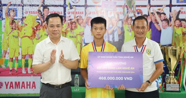 Nghe An belohnt U13 Song Lam Nghe An mit fast einer halben Milliarde VND