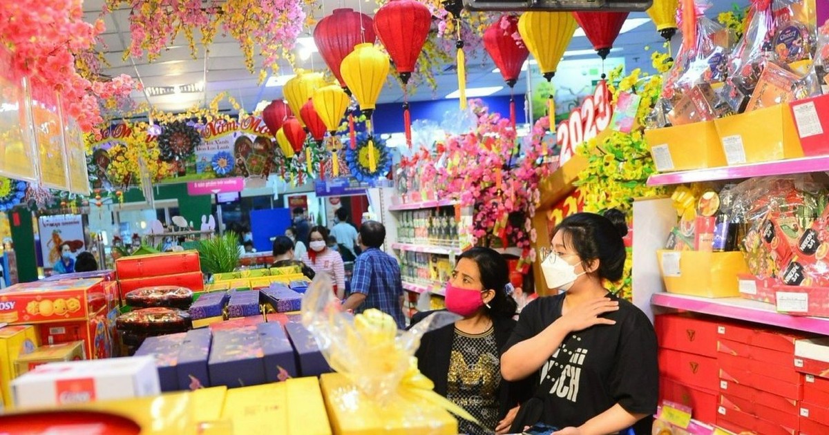 Supermarkets prepare Tet goods worth more than 10,000 billion VND