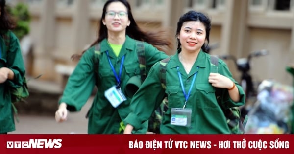តើ​និស្សិត​ត្រូវ​ចូល​ហ្វឹកហាត់​យោធា​ដែរ​ឬ​ទេ?