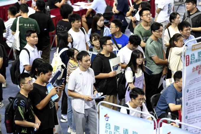 Eine Jobmesse für Absolventen in der Provinz Anhui, September 2023. Foto: SCMP