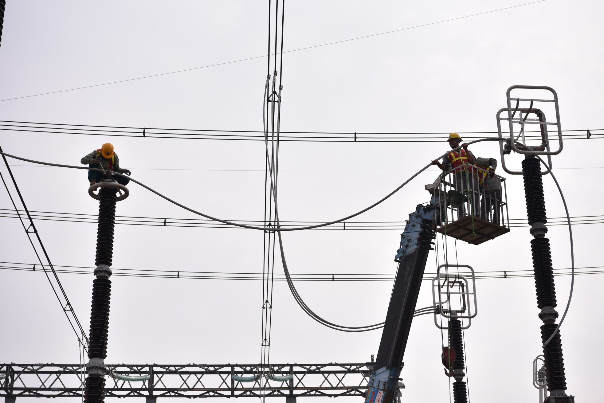 Image of the giant transformer station of the 500kV circuit 3 project in Pho Noi, Hung Yen reaching the finish line ahead of schedule photo 6