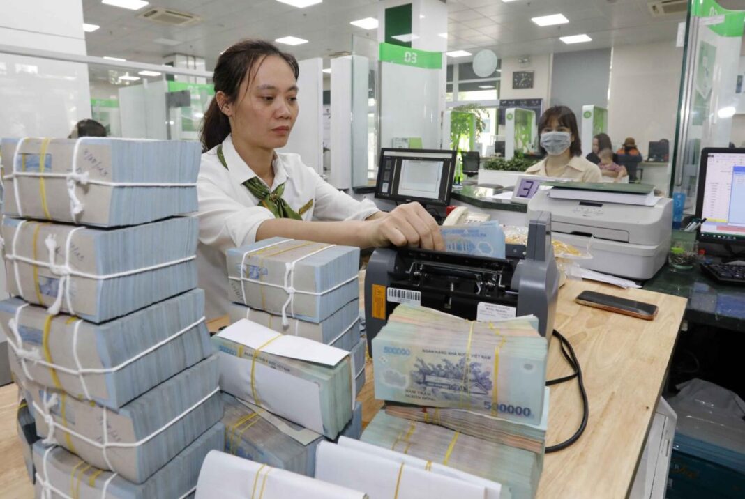 Optimistic forecasts for Vietnam's economic prospects in 2024