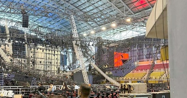 Police investigate stage collapse at beauty pageant in HCMC