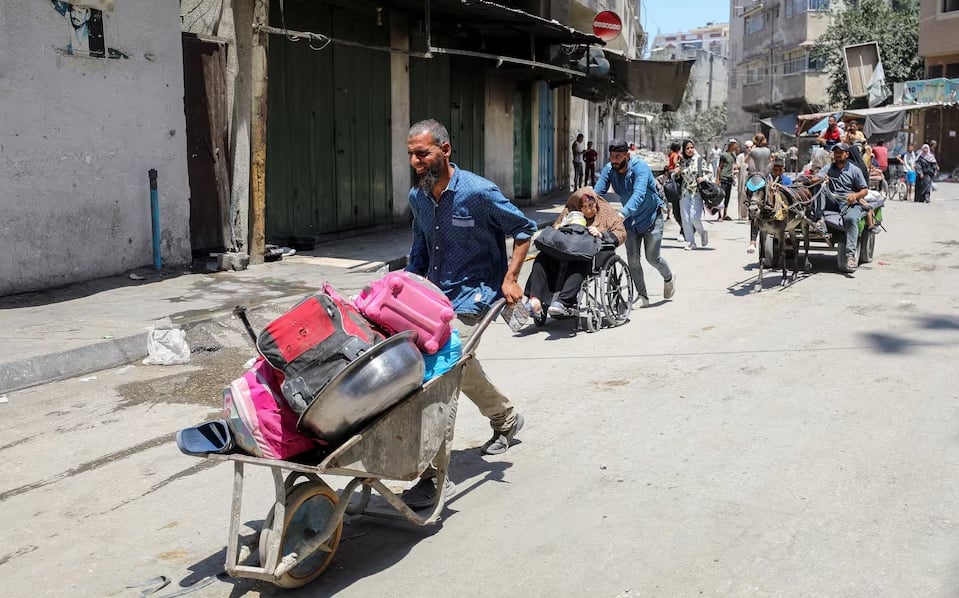 Israel griff Gaza-Stadt an und befahl den Palästinensern, nach Süden zu fliehen. Bild 1