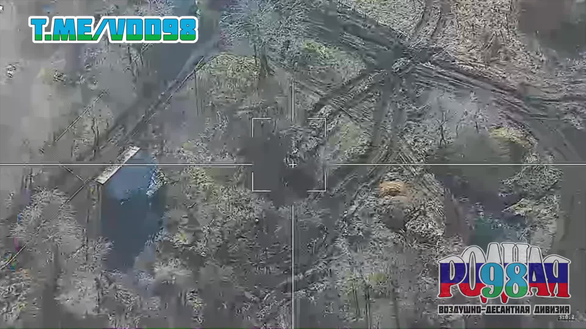 世界 - ロシアのSu-34戦闘機がクラースヌィ・リマンのウクライナの重要拠点を爆撃した