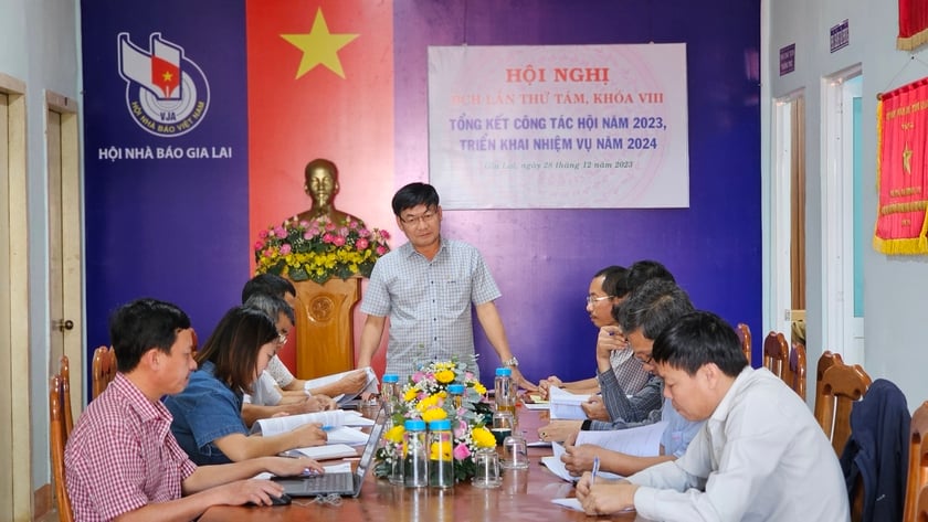 Gia Lai Provincial People's Committee summarizes the work of the 2023 meeting, picture 1