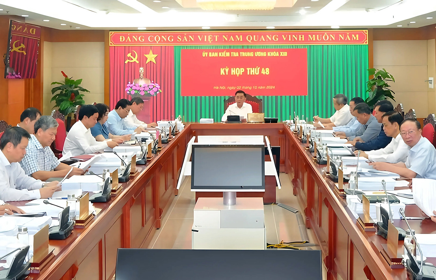 The Central Inspection Committee proposed to discipline many party members related to the Thuan An and Phuc Son cases.