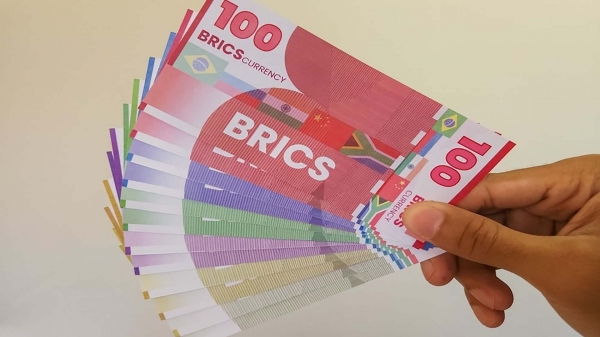 Đồng tiền BRICS thách thức USD?