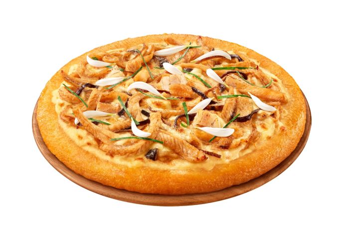 Snake meat pizza with abalone sauce. Photo: CNN