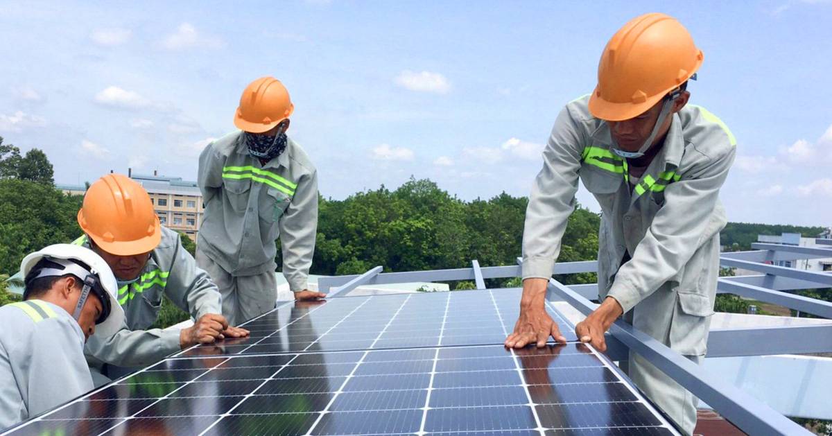 옥상 태양광 발전장치 설치, 설비용량 1,000kW 이상은 면허신청 필수