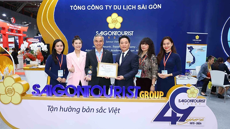 Ehrung von 12 Einheiten auf der 18. Internationalen Tourismusmesse in Ho-Chi-Minh-Stadt