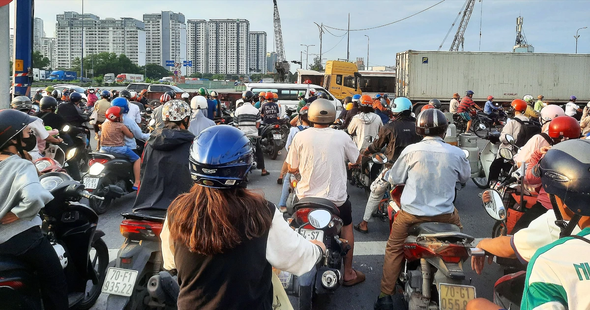 Zu Beginn der Ferienzeit sind viele Straßen in Ho-Chi-Minh-Stadt verstopft