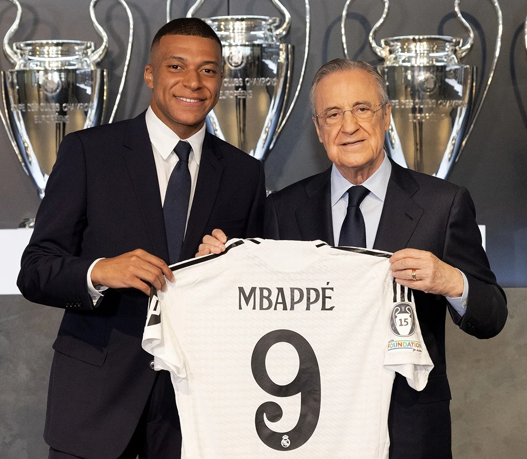 Mbappe giúp Real Madrid 'cháy hàng' áo đấu, muốn ôm thần tượng Ronaldo- Ảnh 1.