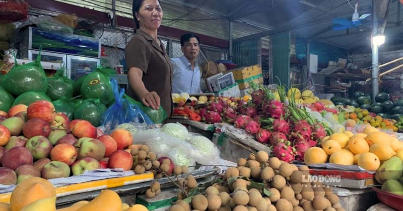 Nhãn Hưng Yên giá hơn 100.000 đồng/kg