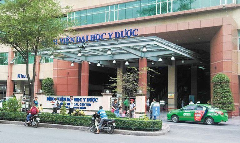 Đau hạ sườn, vào bệnh viện phát hiện u gan lớn - Ảnh 1.