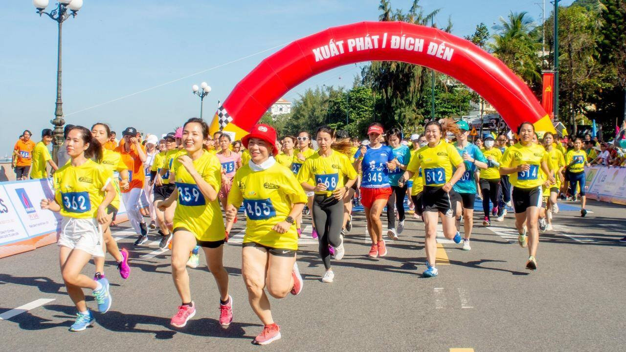 3,000 people participate in Vung Tau coastal run 1