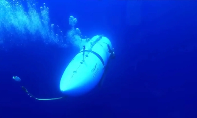 昨年のCBSの報道で紹介されたタイタン潜水艇。写真：CBS