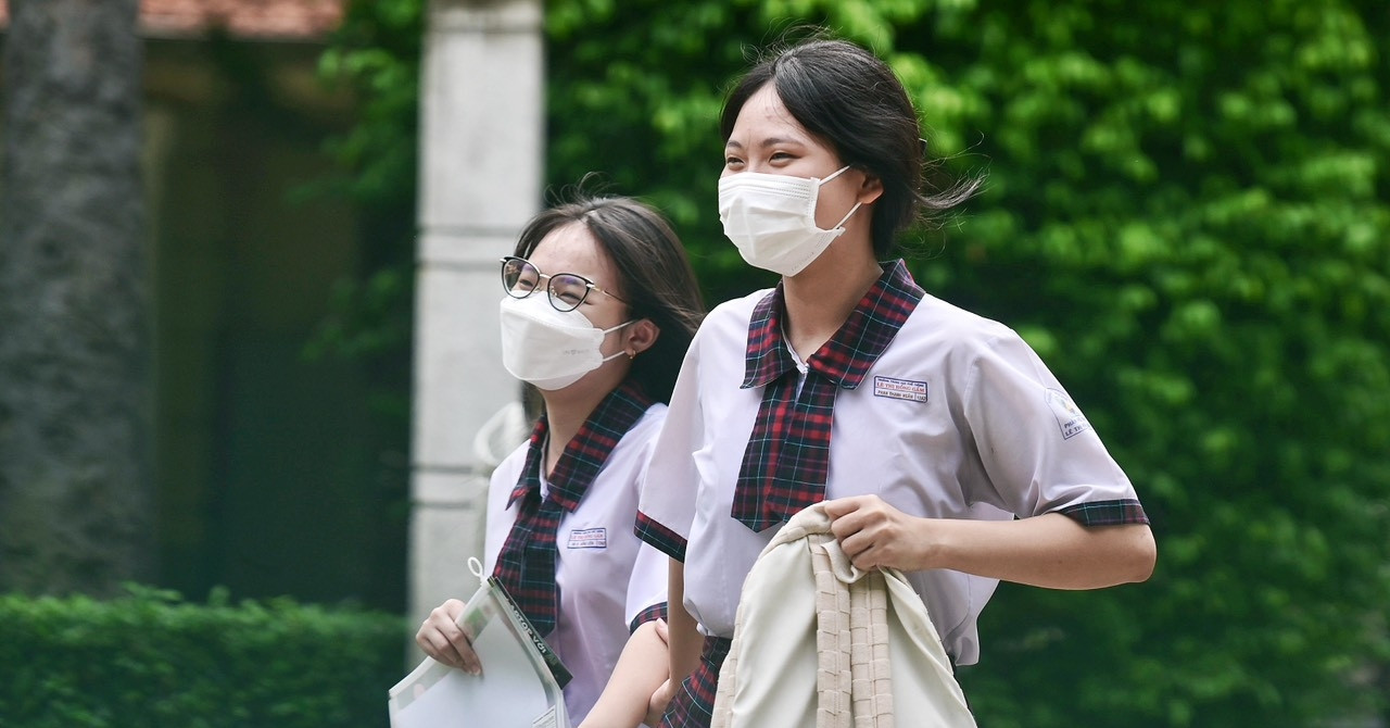 Examen officiel de physique pour l'obtention du diplôme d'études secondaires en 2024