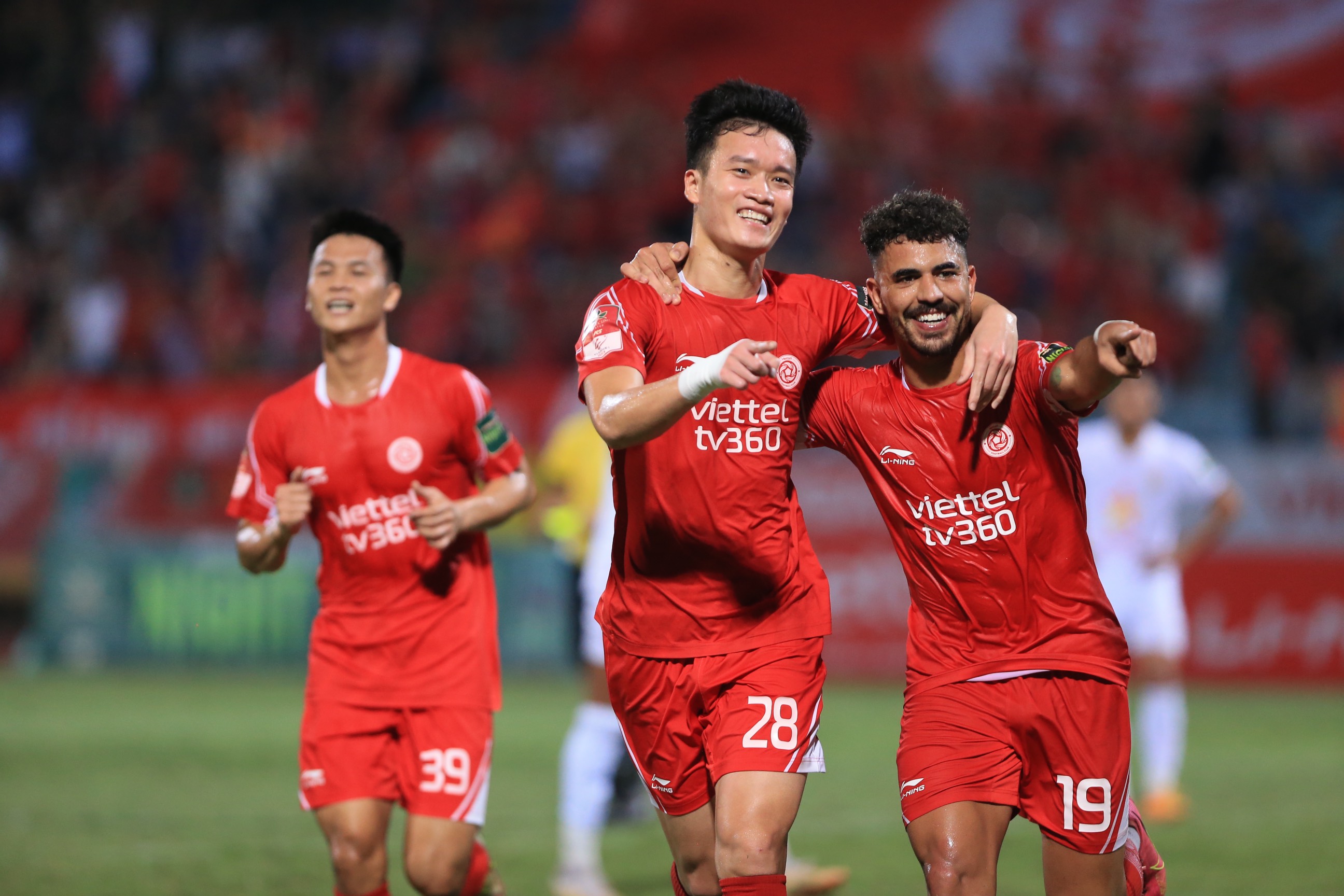 Lịch thi đấu và trực tiếp V.League 2023 hôm nay, 2/8: Tâm điểm Nam Định vs Công an Hà Nội, CLB Hà Nội vs Hải Phòng - Ảnh 1.