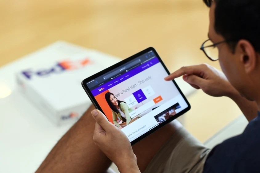 FedEx anuncia plataforma de comercio electrónico con el objetivo de competir con Amazon