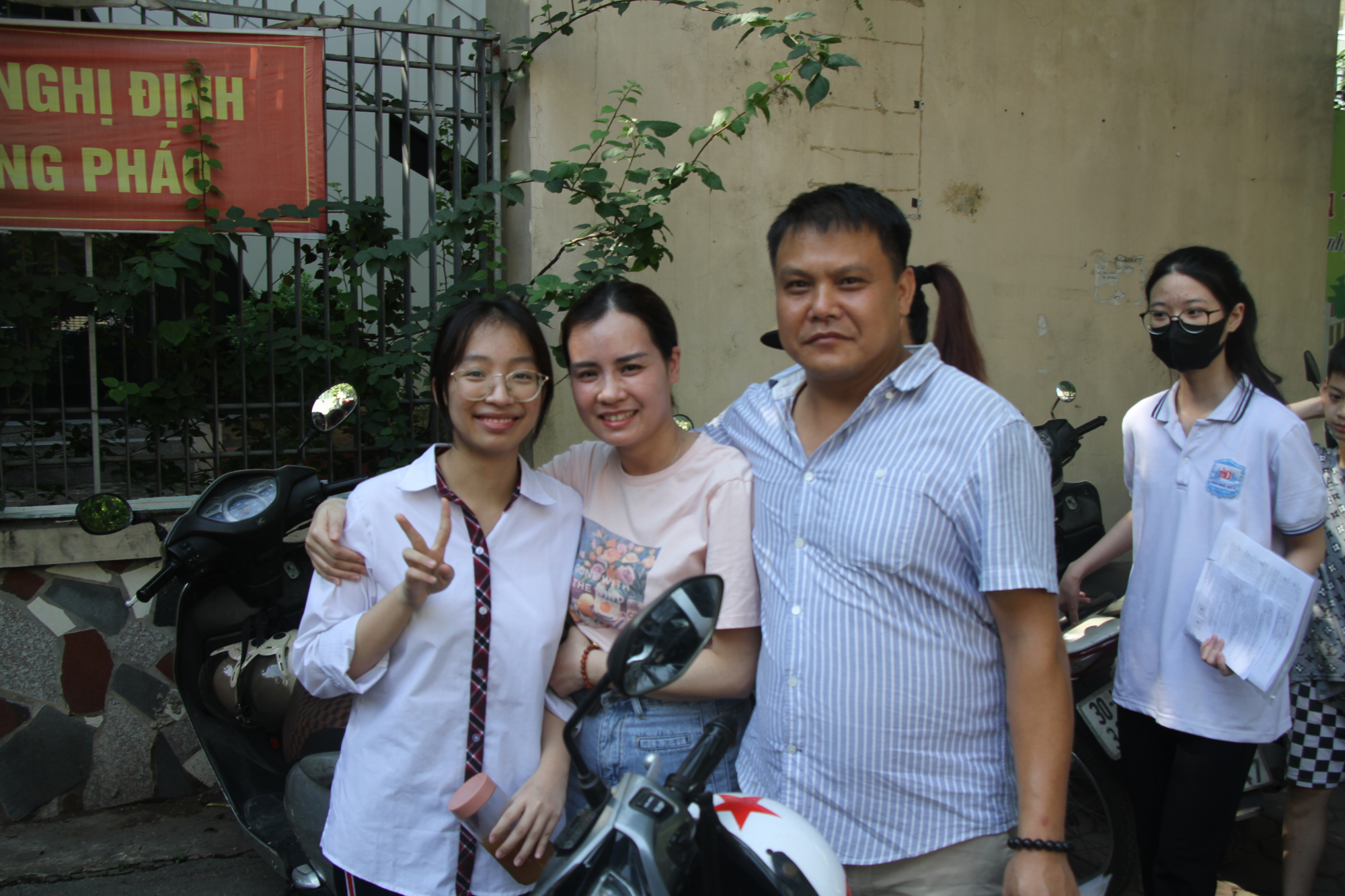 de thi tieng anh lop 10 ha noi de xay ra mua diem 10 hinh 2