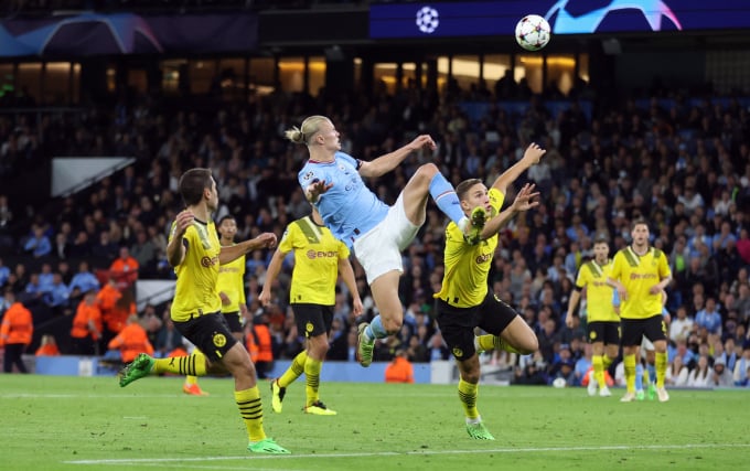 Haaland jumped high to score against Dortmund. Photo: UEFA