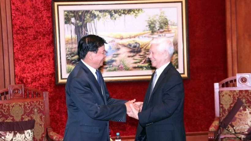 General Secretary and President of Laos visits Ho Chi Minh City