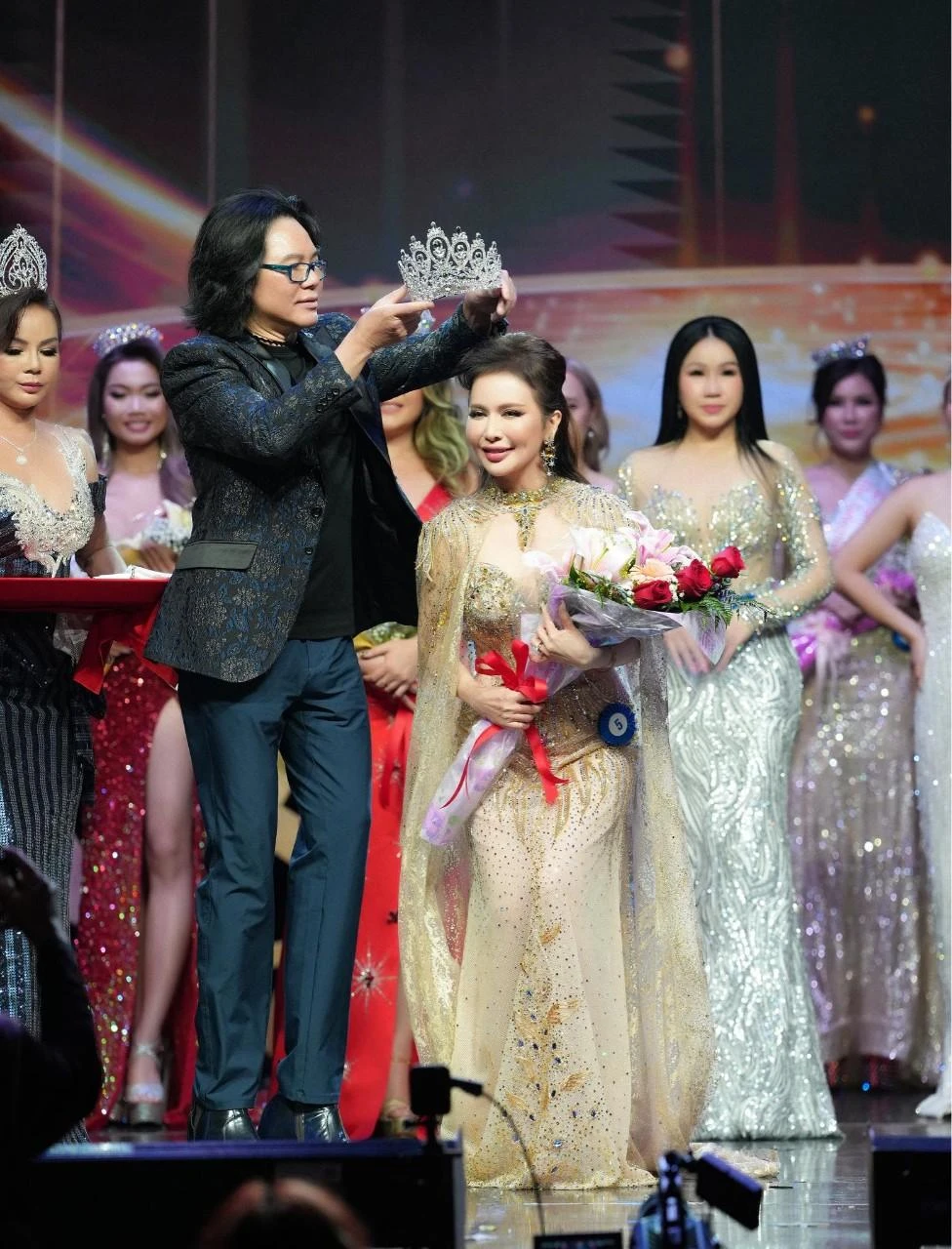 Tiffany Nguyen crowned Miss World Vietnamese