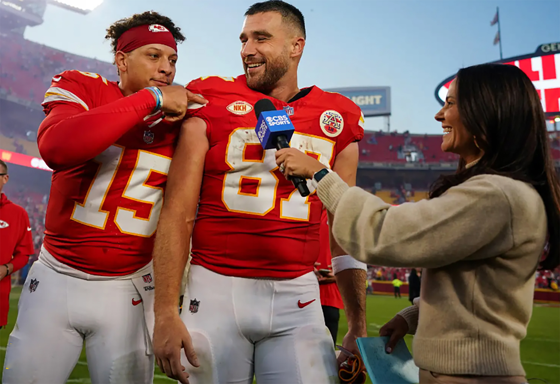 ‘Ông mai’ lên tiếng về chuyện tình Taylor Swift và Travis Kelce- Ảnh 2.