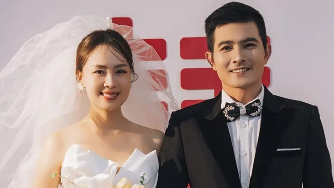 Hồng Diễm bị "Trạm cứu hộ trái tim" làm khó