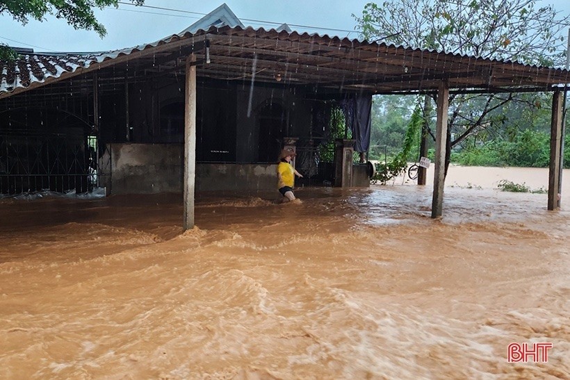 Tình hình mưa lũ ở Hà Tĩnh: Nhiều địa phương thiệt hại nặng nề