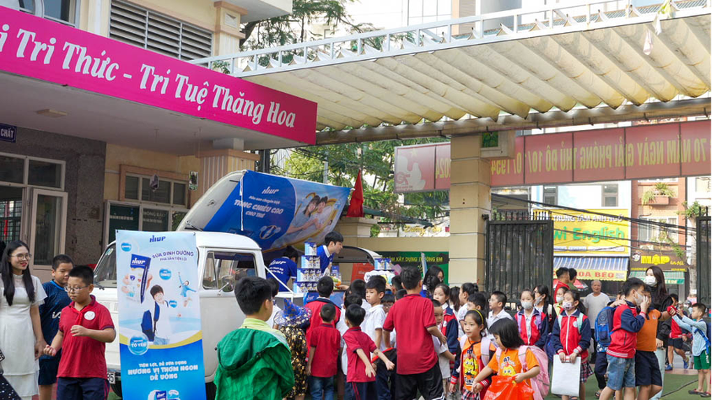 HIUP đồng hành cùng cuộc thi vẽ tranh Con của mẹ lớn khôn 2024 - 3