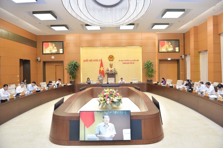Removing institutional obstacles in the financial and budgetary sectors