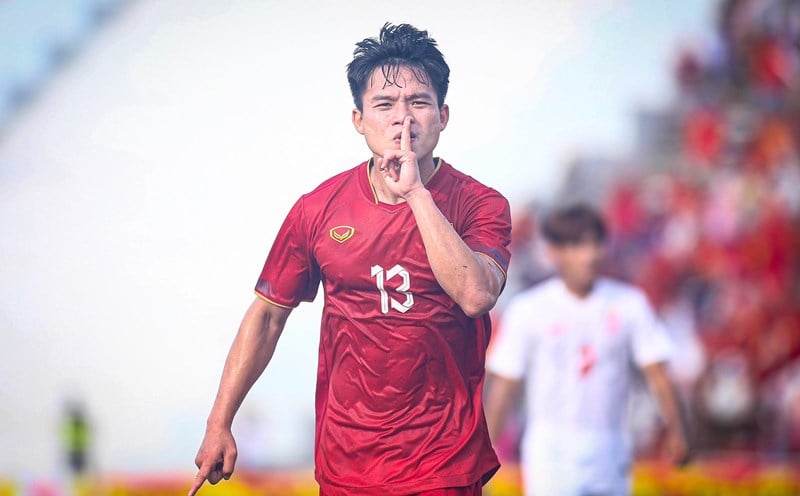 El centrocampista de la selección nacional de Vietnam se mostró entusiasmado antes del enfrentamiento con Son Heung-min.