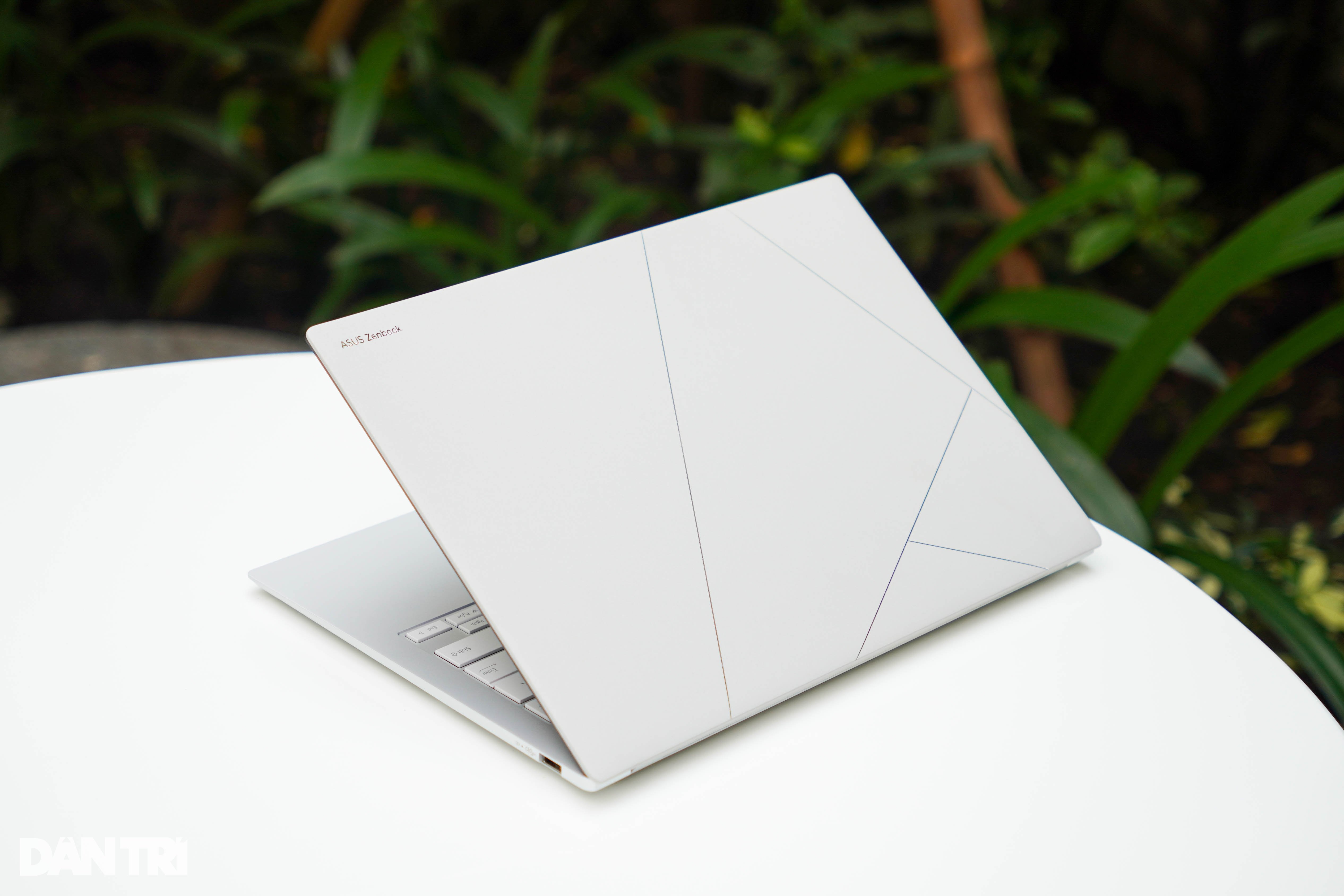 Đánh giá Zenbook S 14: Laptop AI Intel Copilot+ PC đầu tiên tại Việt Nam - 12