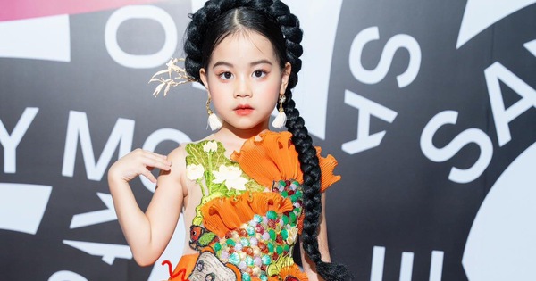 Who is the 5-year-old child model who caused a stir with her confident catwalk at International Fashion Week 2023?