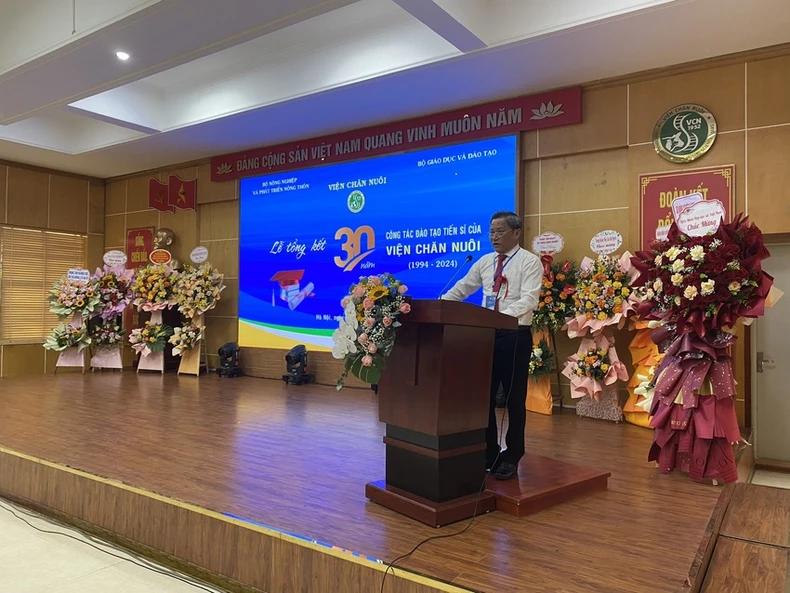 در نظر گرفتن کیفیت آموزش به عنوان پیش‌نیاز توسعه تصویر ذهنی ۱