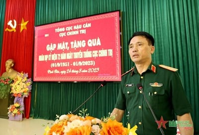 The Political Department, General Department of Logistics organized a march to the source in Dinh Hoa, Thai Nguyen.