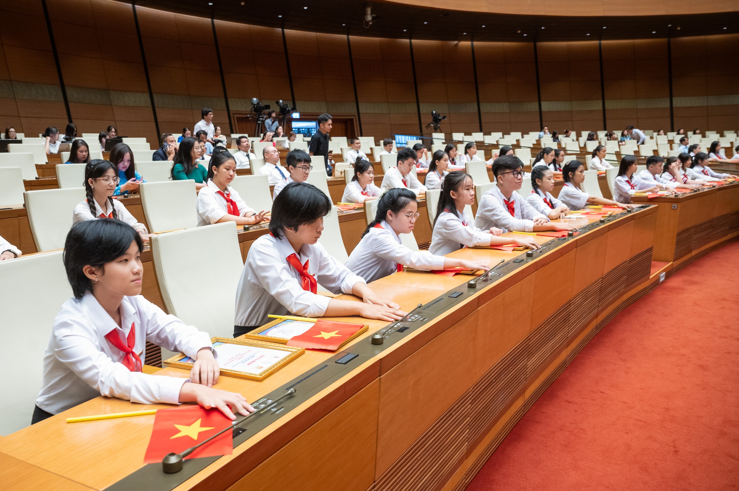 Phiên họp giả định 'Quốc hội trẻ em' lần thứ hai: trẻ em kiến nghị, tương lai định hình