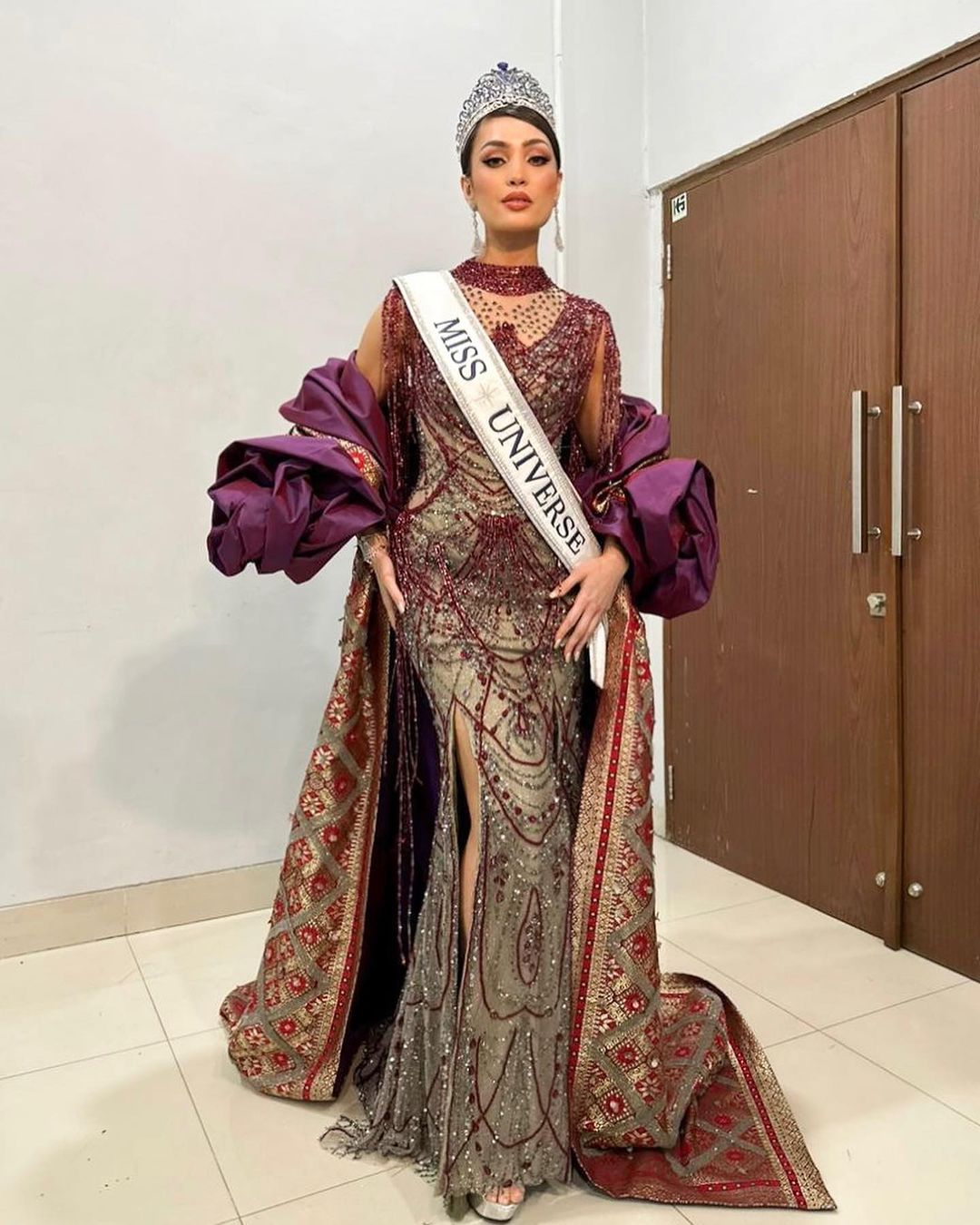 Chung kết Miss Universe 2023: Bùi Quỳnh Hoa so tài thế nào với hơn 80 người đẹp? - Ảnh 2.