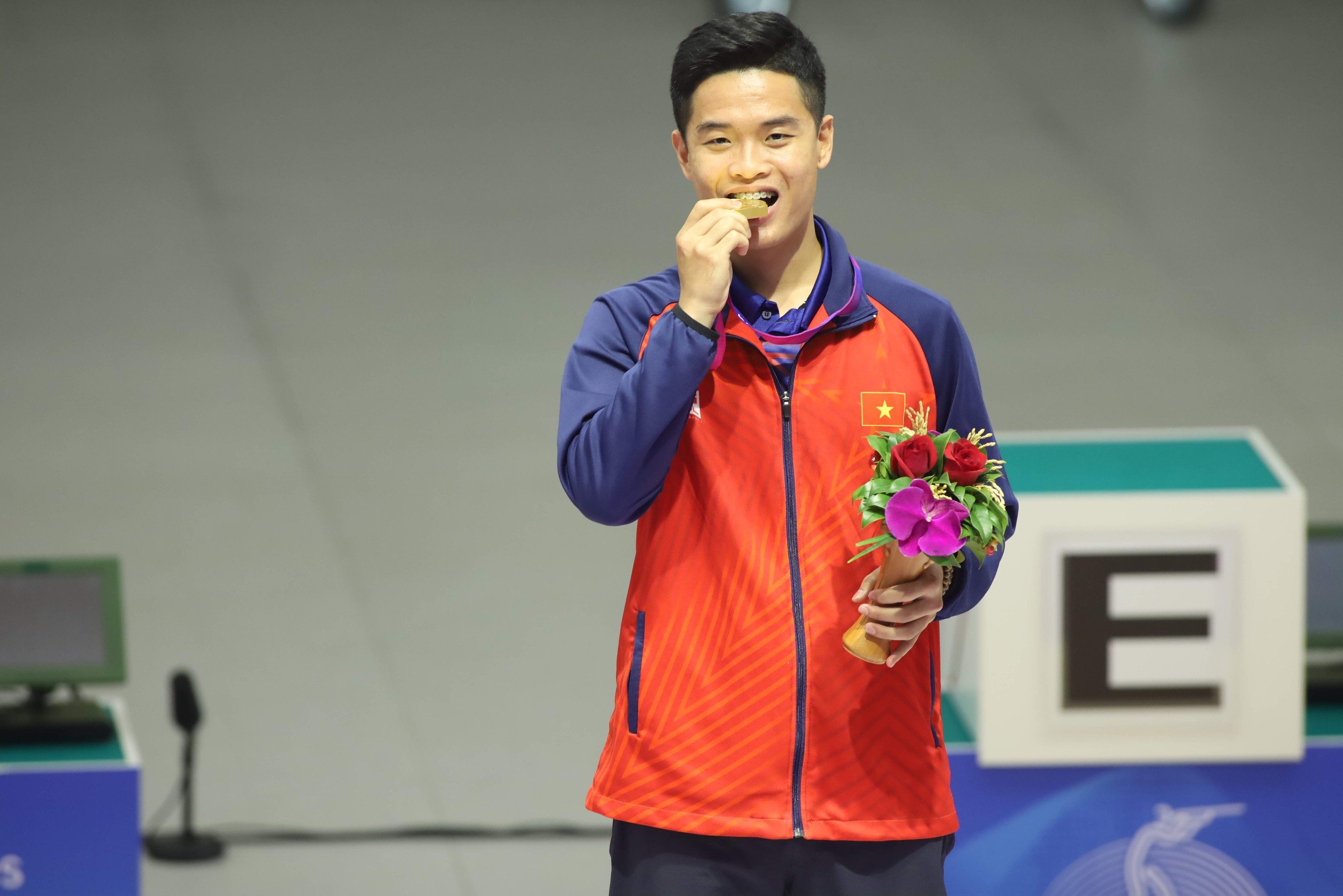 Shooter Pham Quang Huy won the title of National Outstanding Athlete in 2023