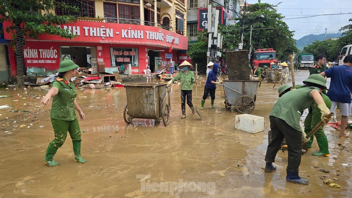 Obrázek Tuyen Quang po povodni, foto 18