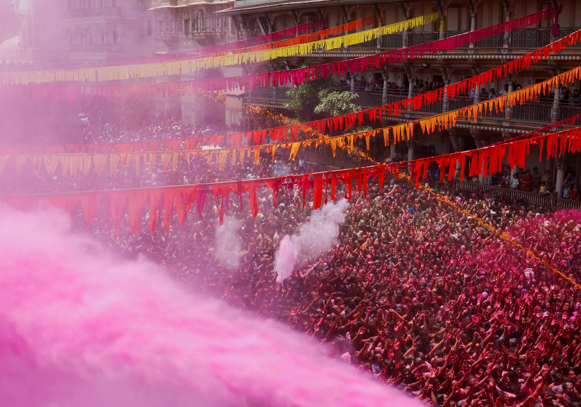 [Foto] Farbenfrohes Hindu-Fest Holi, Foto 10