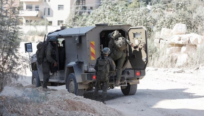 Israel kills Islamic Jihad commander, West Bank fighting escalates