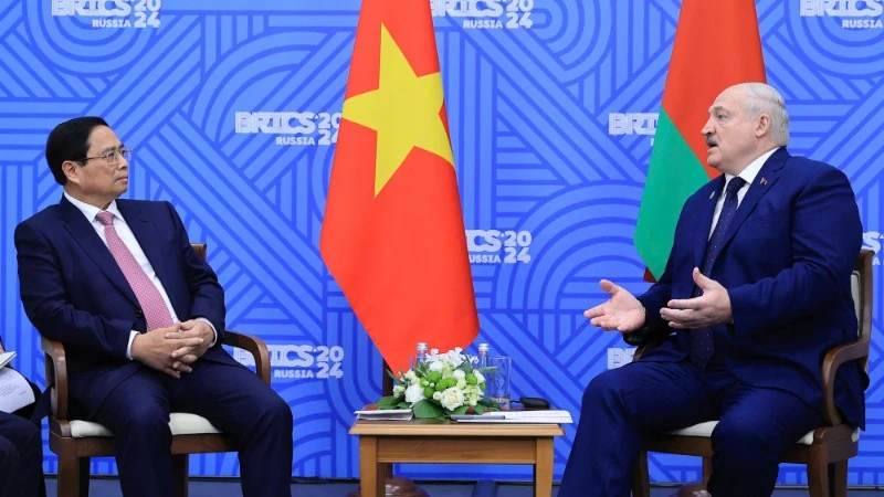 Vietnam siempre desea fortalecer la cooperación con Bielorrusia en todos los campos.