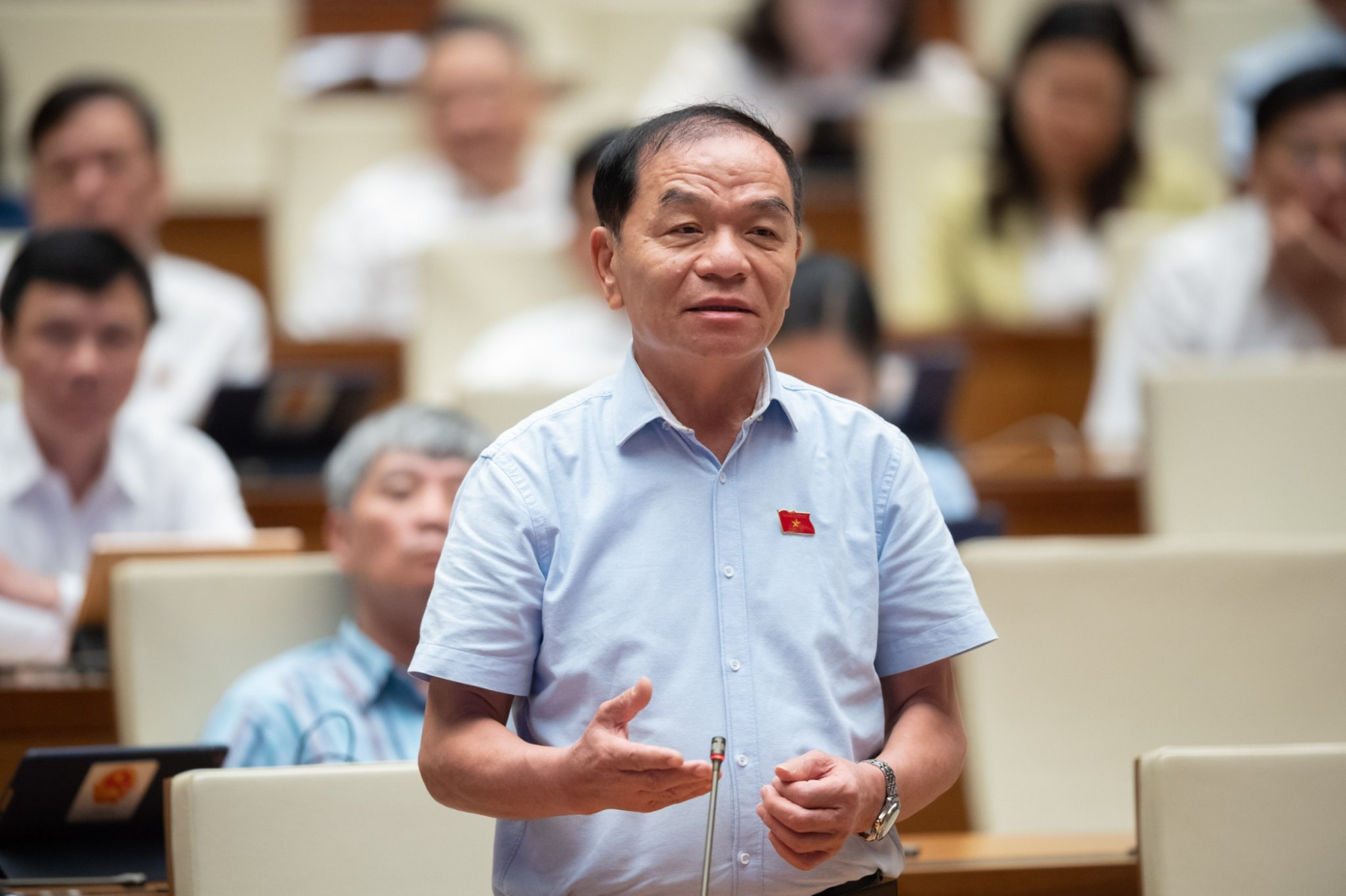 La inacción del representante de la Asamblea Nacional Le Thanh Van Can Bo también constituye una violación de la ley penal 3