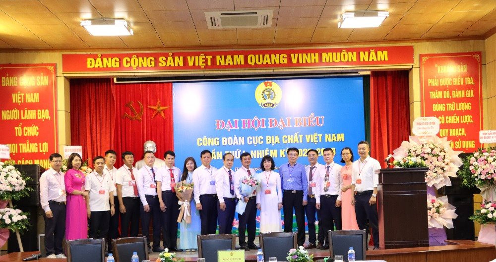 Đổi mới, nâng cao hiệu quả các phong trào thi đua