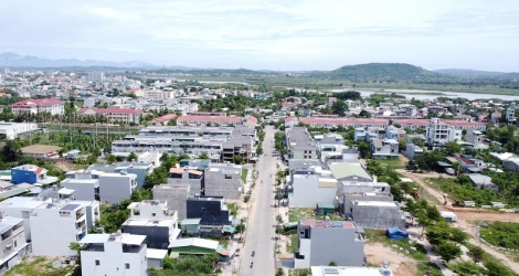 Quang Ngai regelt die Ausschreibungskriterien zur Auswahl von Investoren für Projekte, bei denen Land genutzt wird.